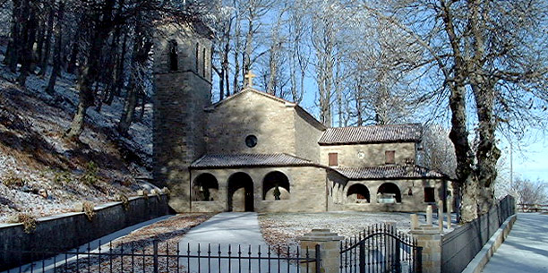 Montecopiolo, santuario della Madonna del Faggio (www.eremomontecarpegna.it)